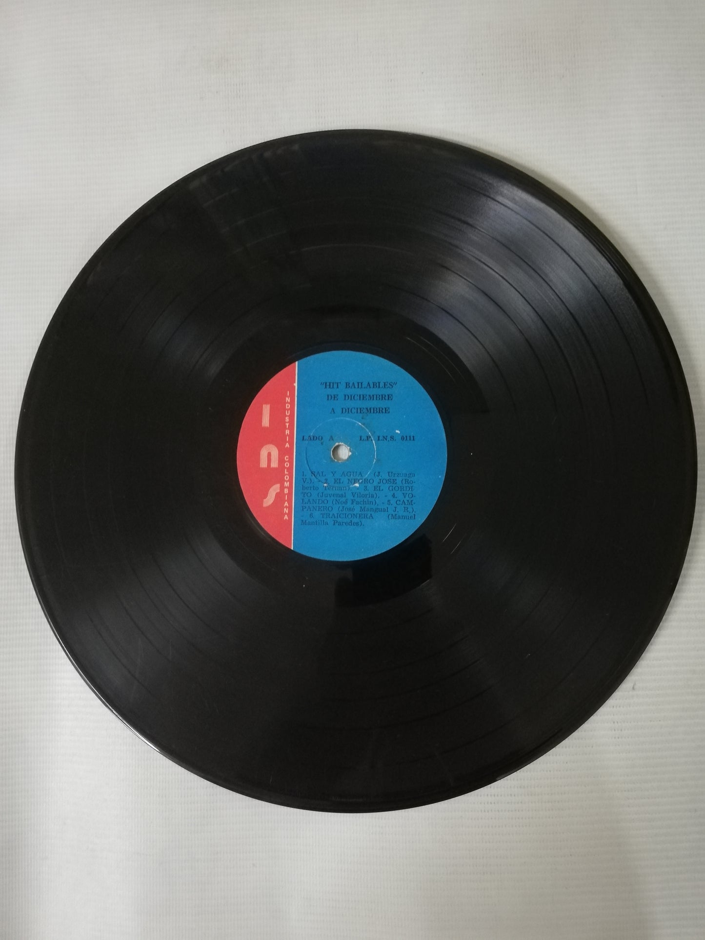 LP HITS BAILABLES DE DICIEMBRE A DICIEMBRE VOL. 5 - VARIOS INTÉRPRETES