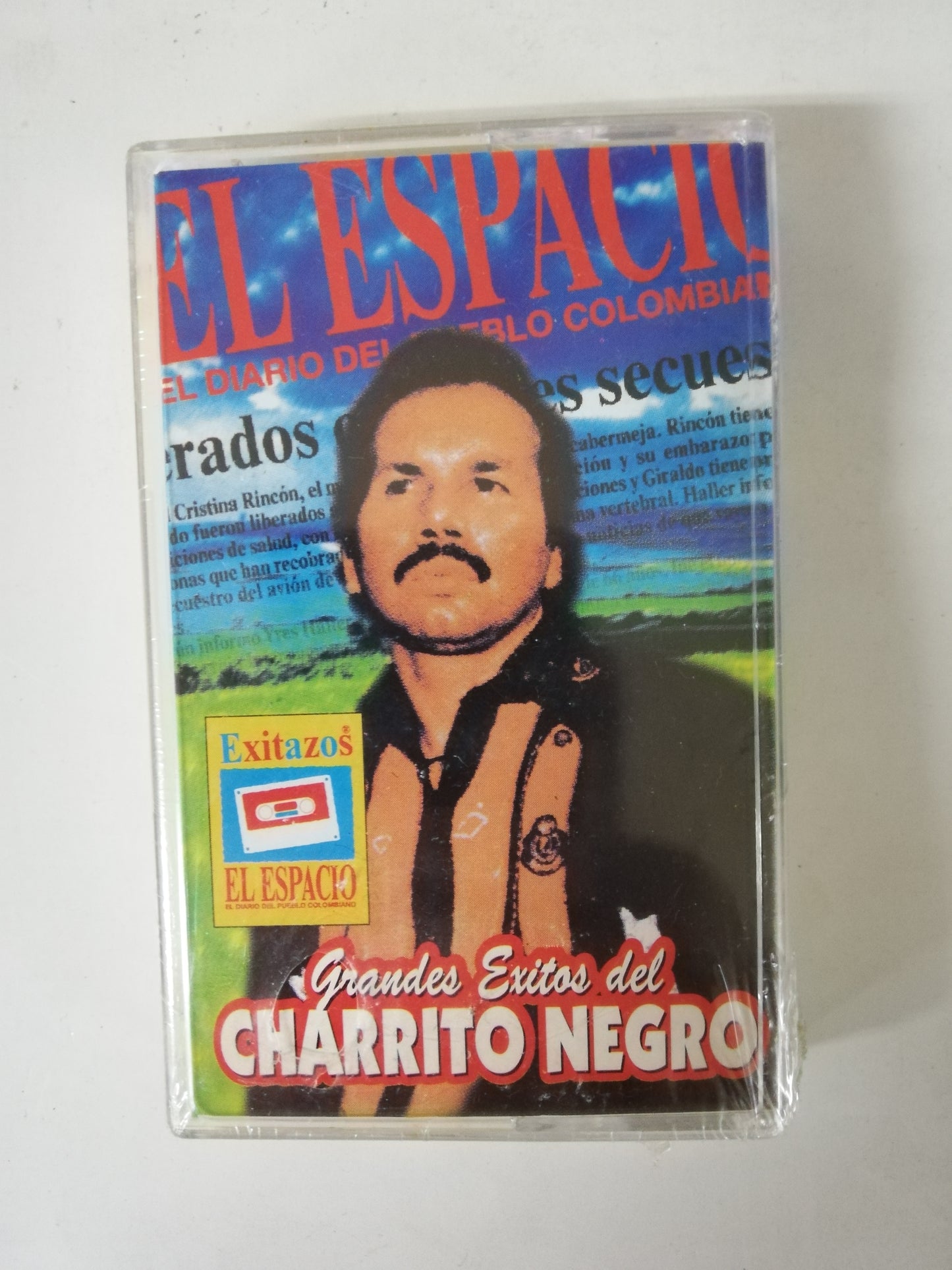 CASSETTE EN CHARRITO NEGRO - GRANDES EXITOS