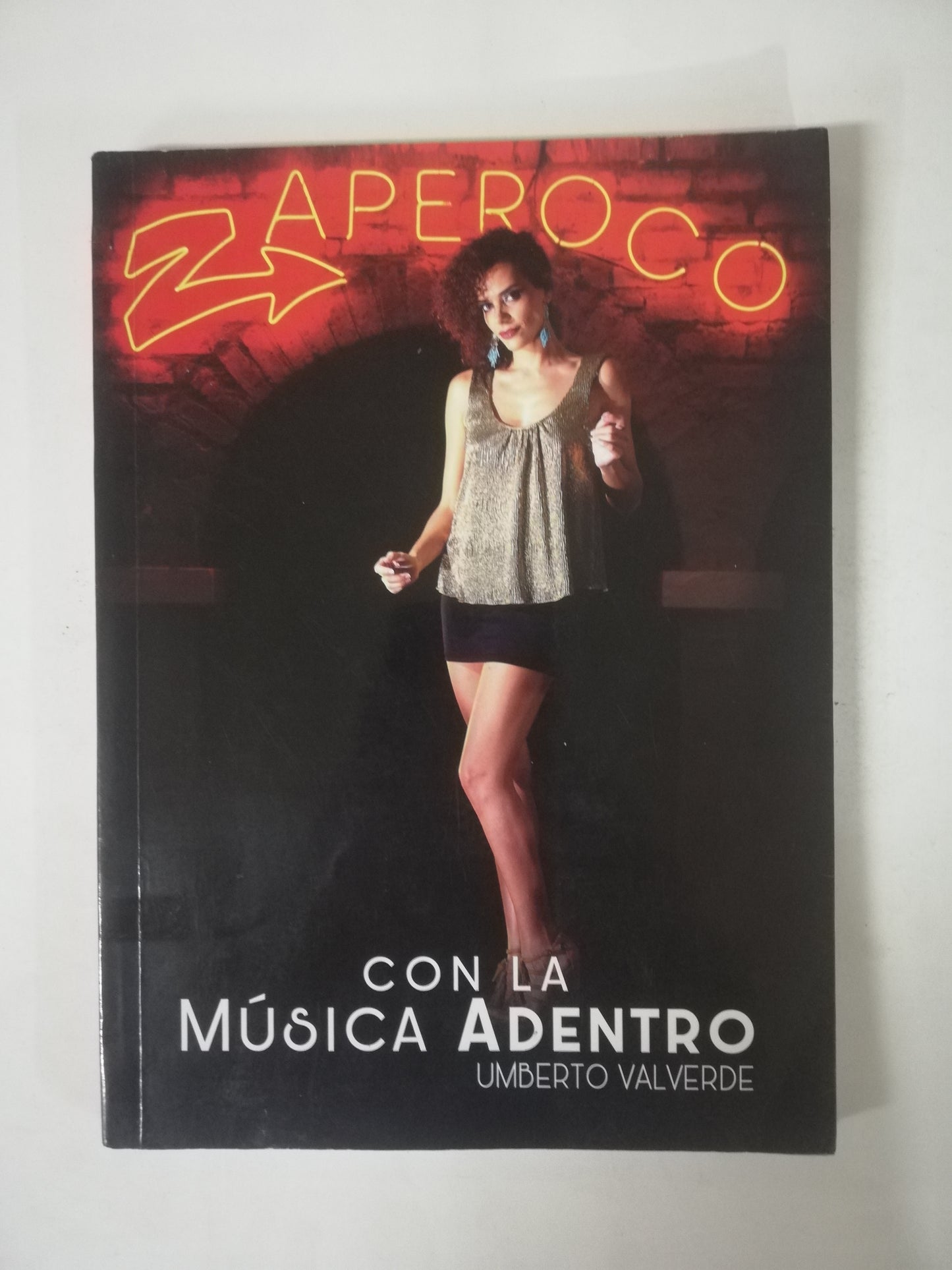 CON LA MÚSICA ADENTRO - UMBERTO VALVERDE