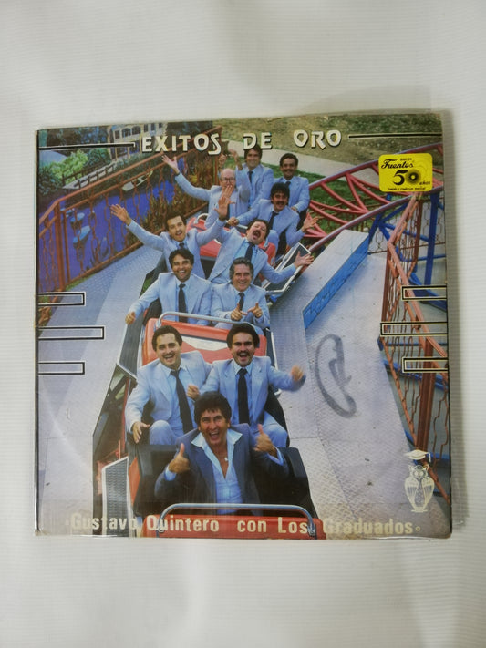 LP GUSTAVO QUINTERO CON LOS GRADUADOS - EXITOS DE ORO