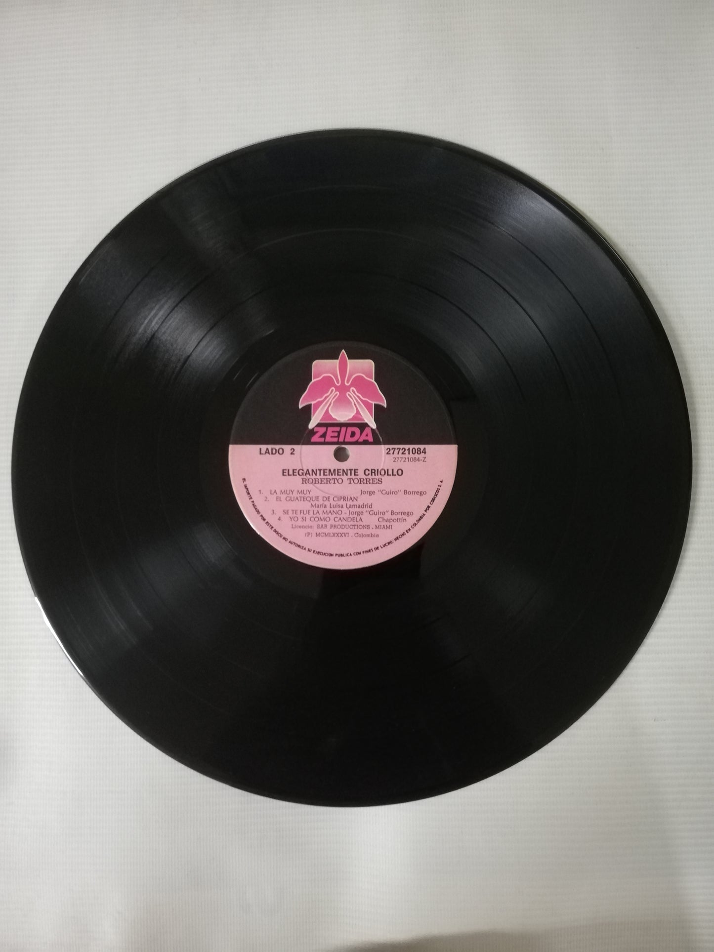 LP ROBERTO TORRES - ELEGANTEMENTE CRIOLLO