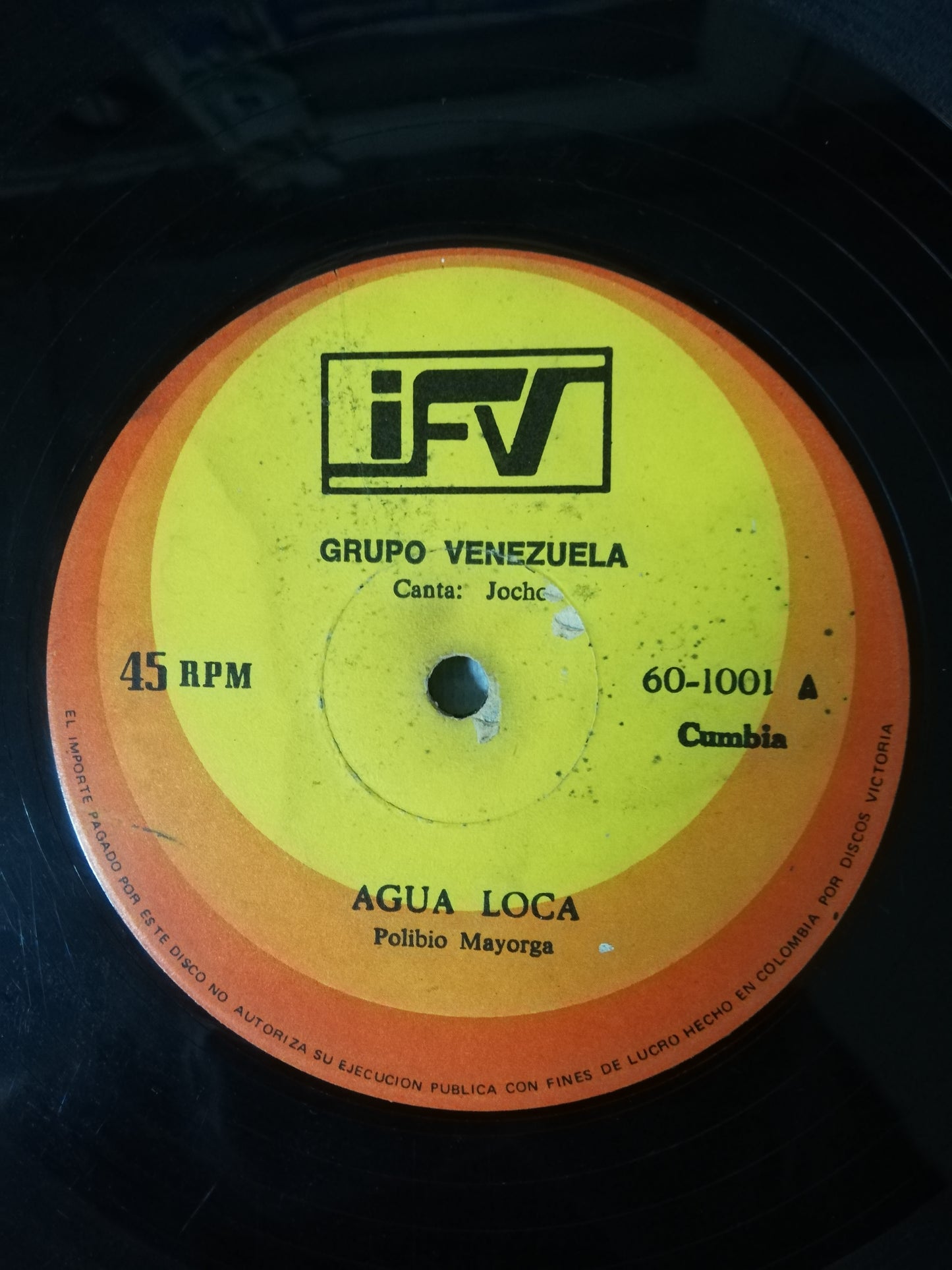 LP GRUPO VENEZUELA - AGUA LOCA / TODO LO QUE TENGO ES TUYO