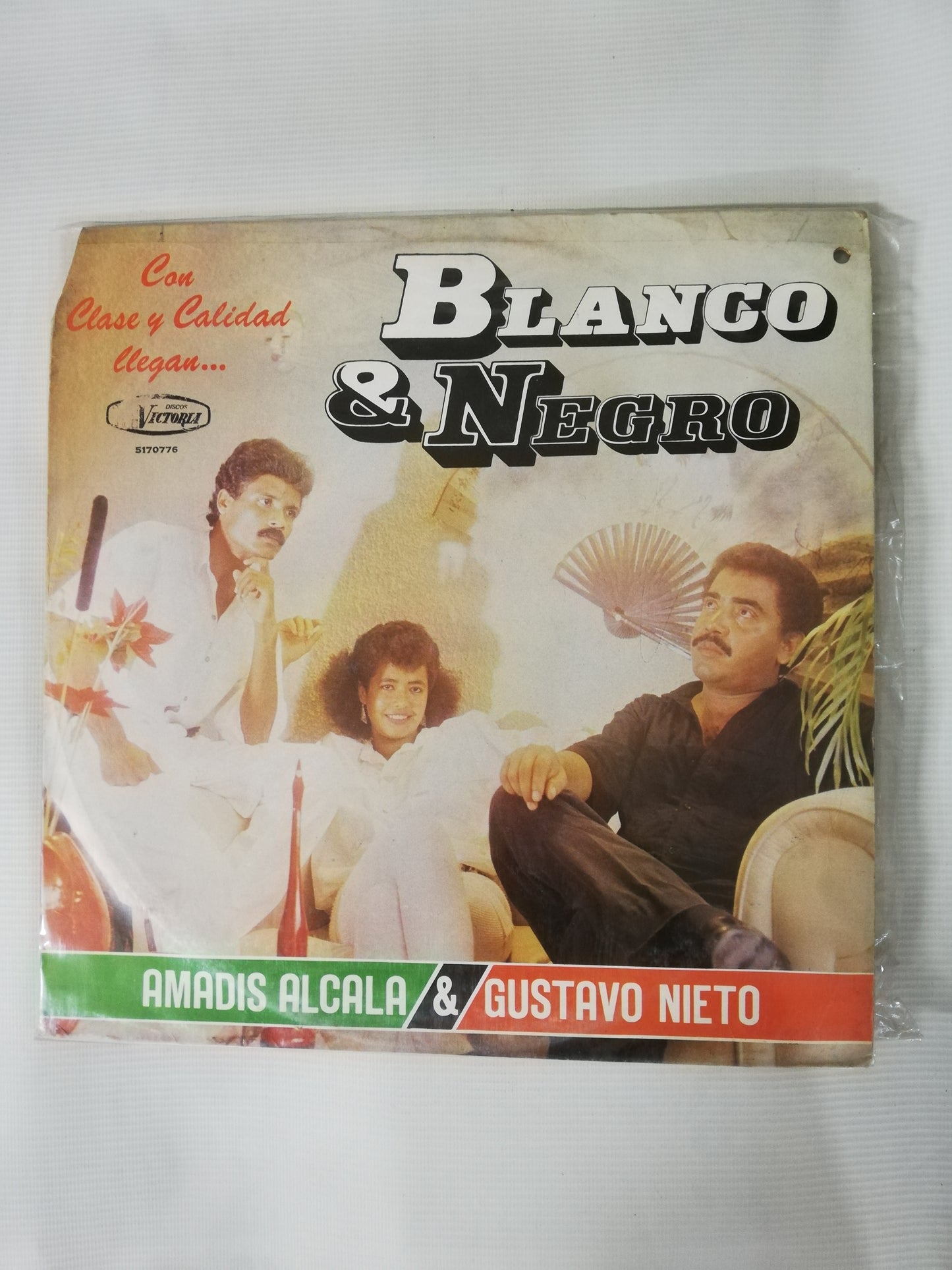 LP BLANCO & NEGRO: AMADIS ALCALA & GUSTAVO NIETO - CON CLASE Y CALIDAD LLEGAN...