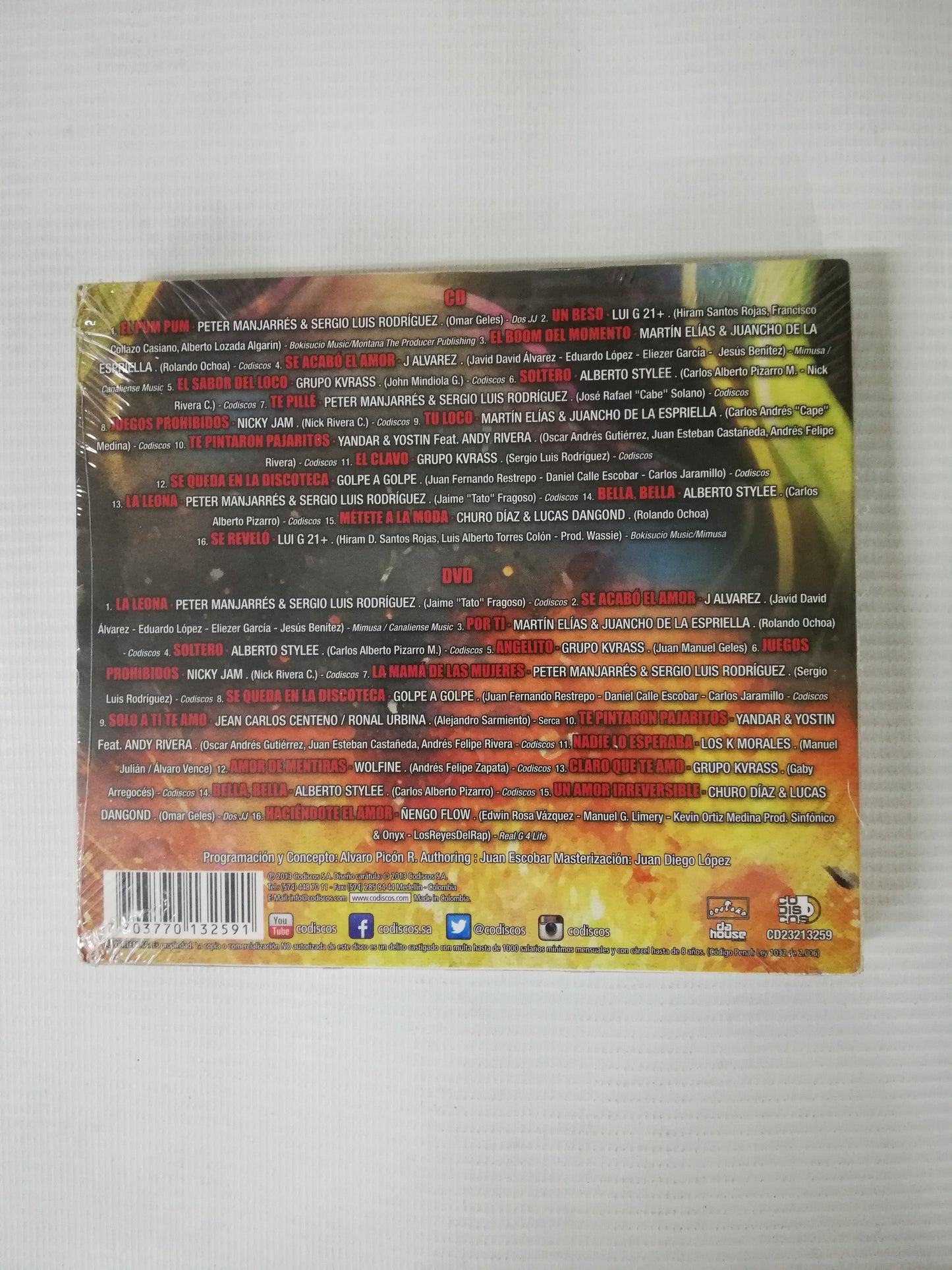 CD LA GUERRA DE LOS GÉNEROS - VALLENATO VS REGGAETÓN - CD + DVD