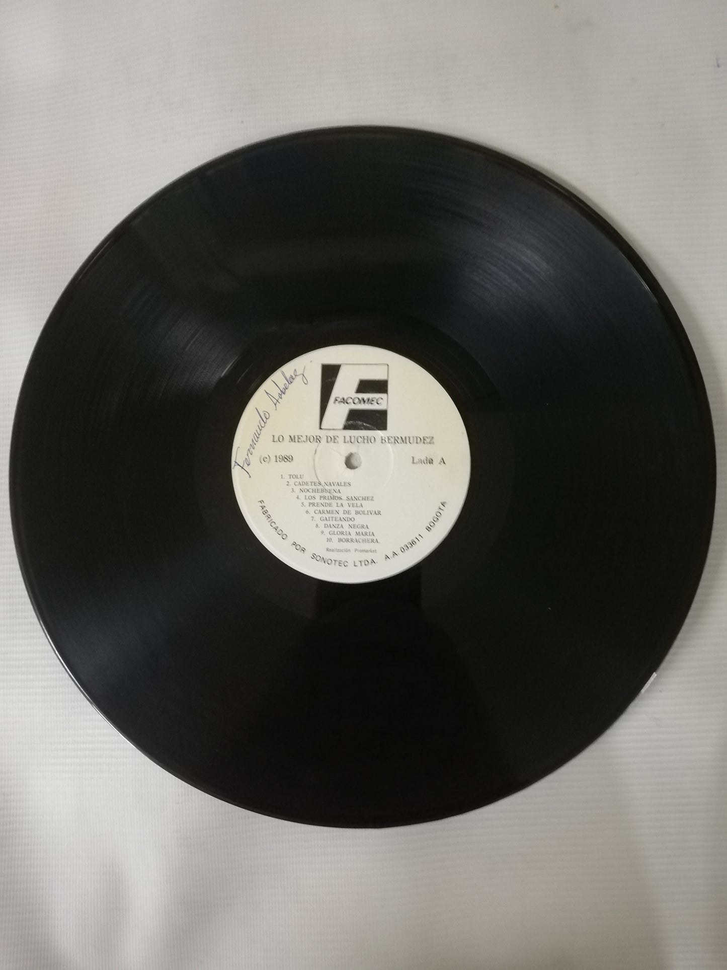 LP LUCHO BERMUDEZ - LO MEJOR DE LUCHO BERMUDEZ