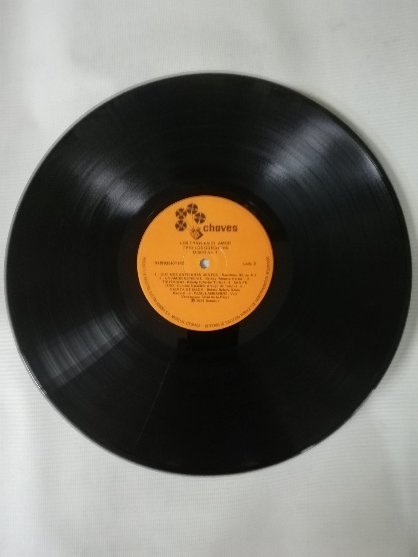 LP LOS TRIOS EN EL AMOR - VARIOS INTÉRPRETES - VINYL X 3