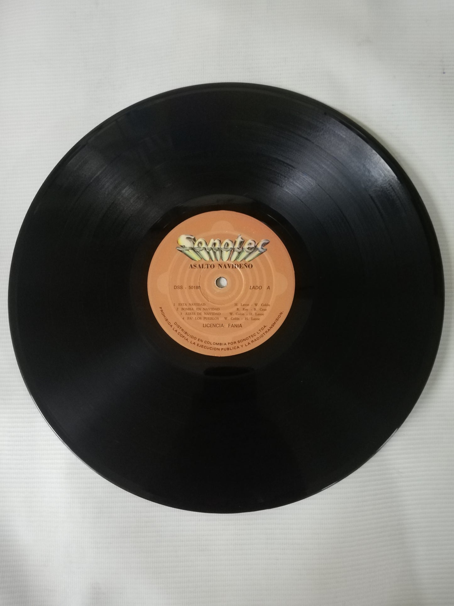 LP ASALTO NAVIDEÑO - VARIOS INTÉRPRETES