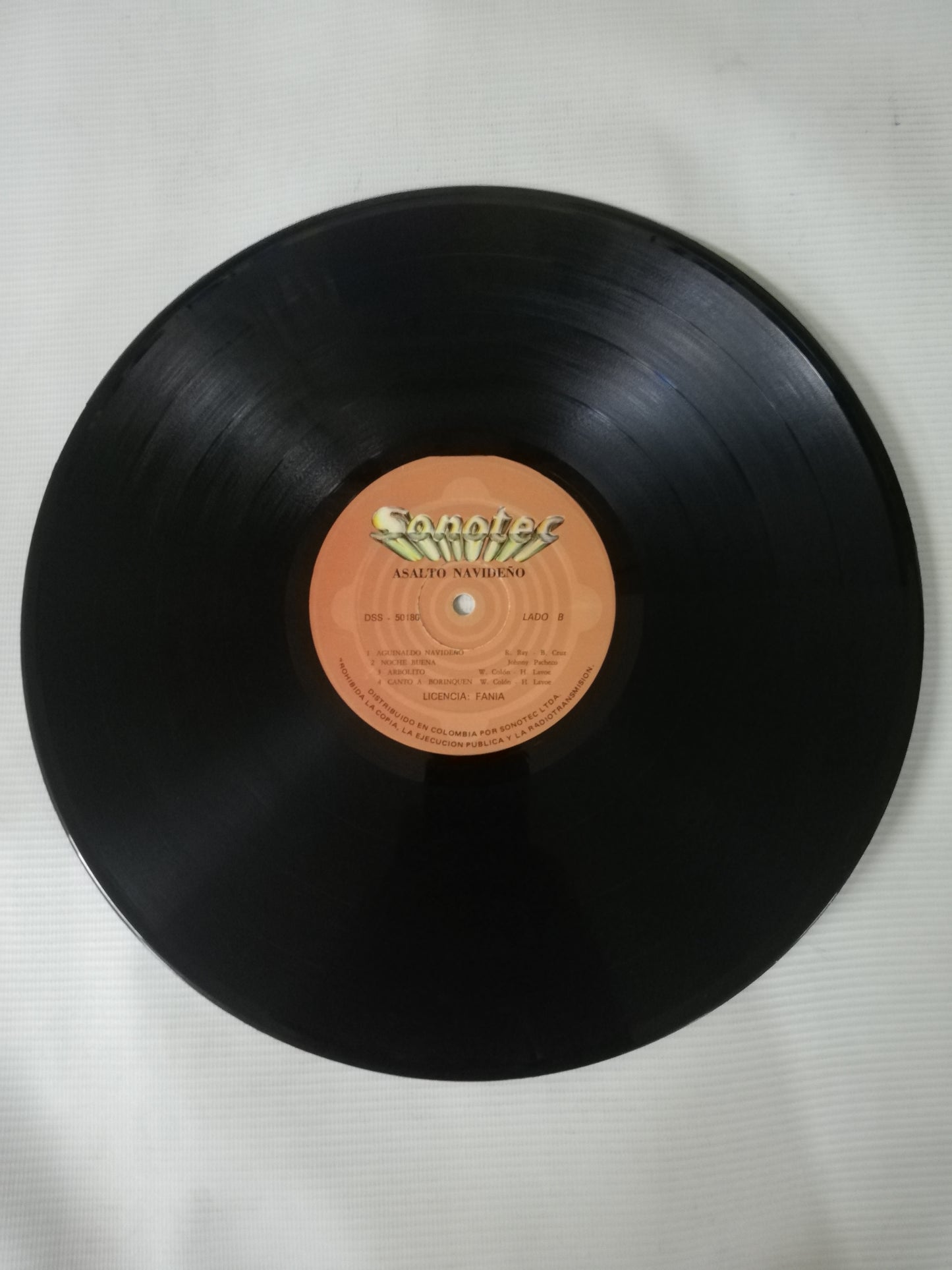LP ASALTO NAVIDEÑO - VARIOS INTÉRPRETES