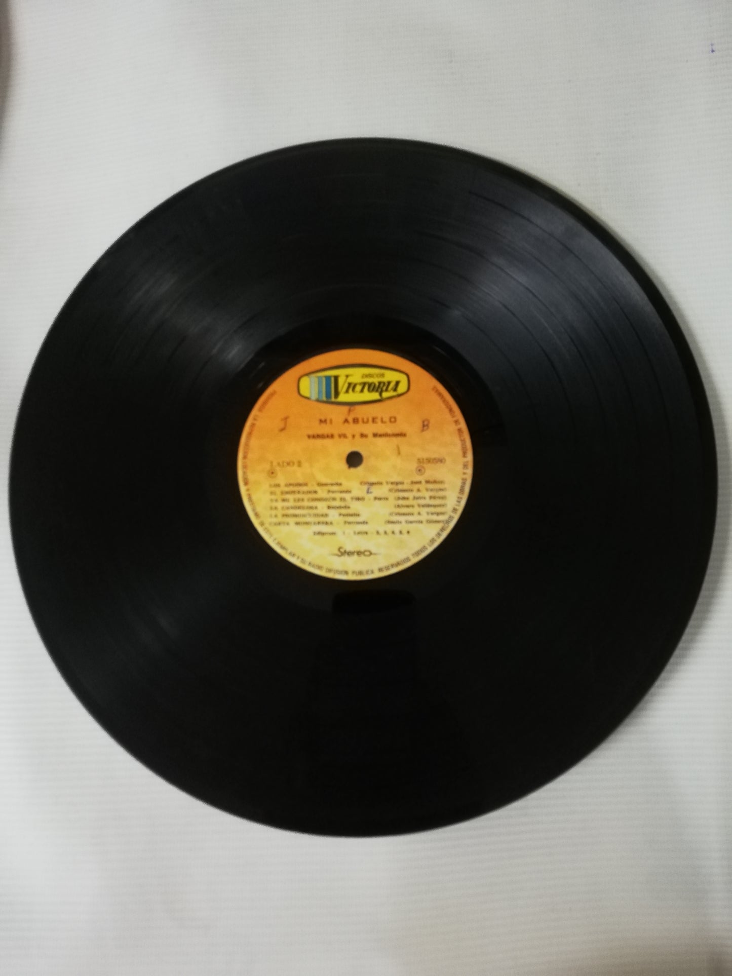 LP VARGASVIL Y SU MANICOMIO - MI ABUELO