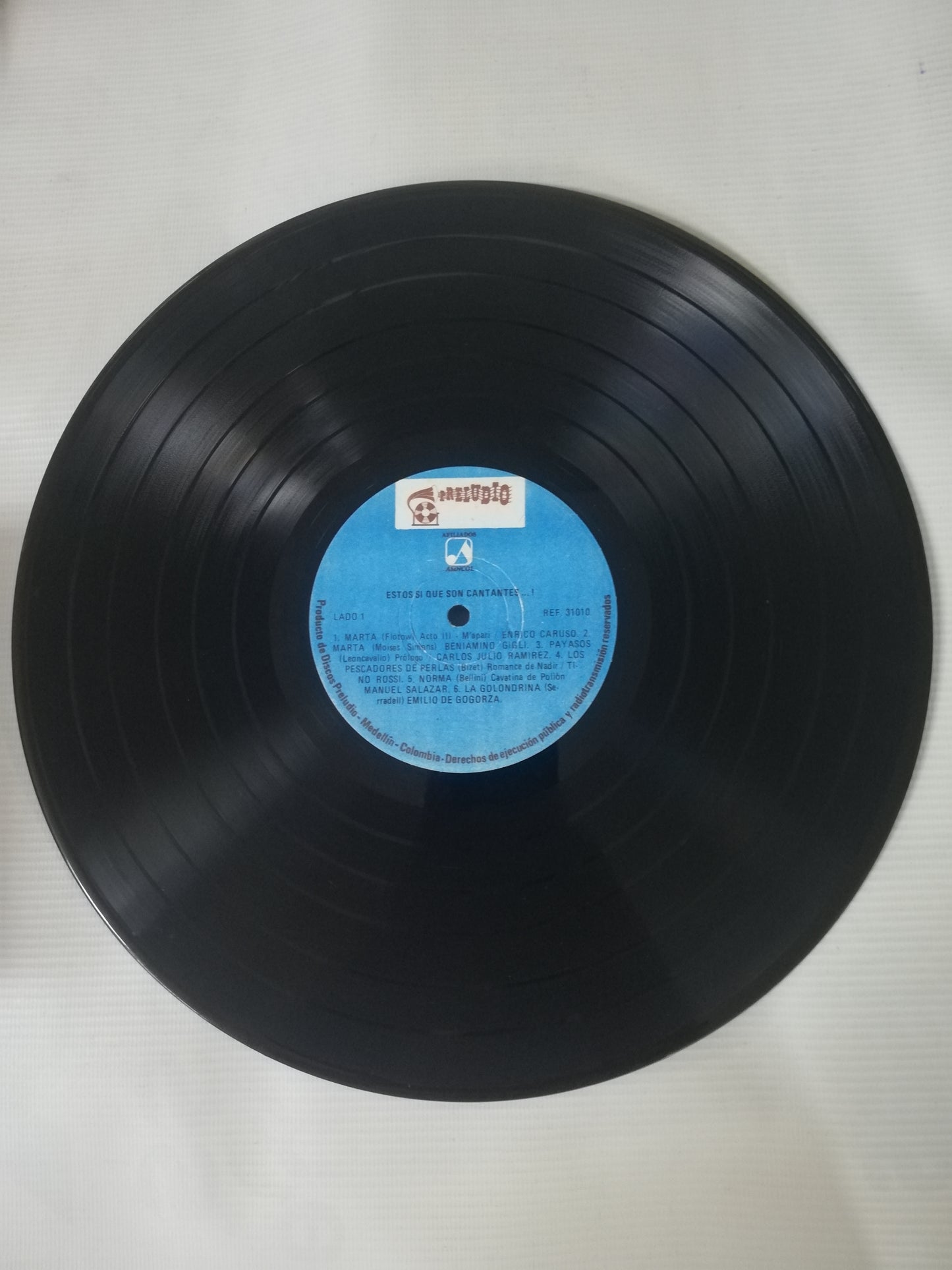 LP ESTOS SI QUE SON CANTANTES..! - VARIOS INTÉRPRETES