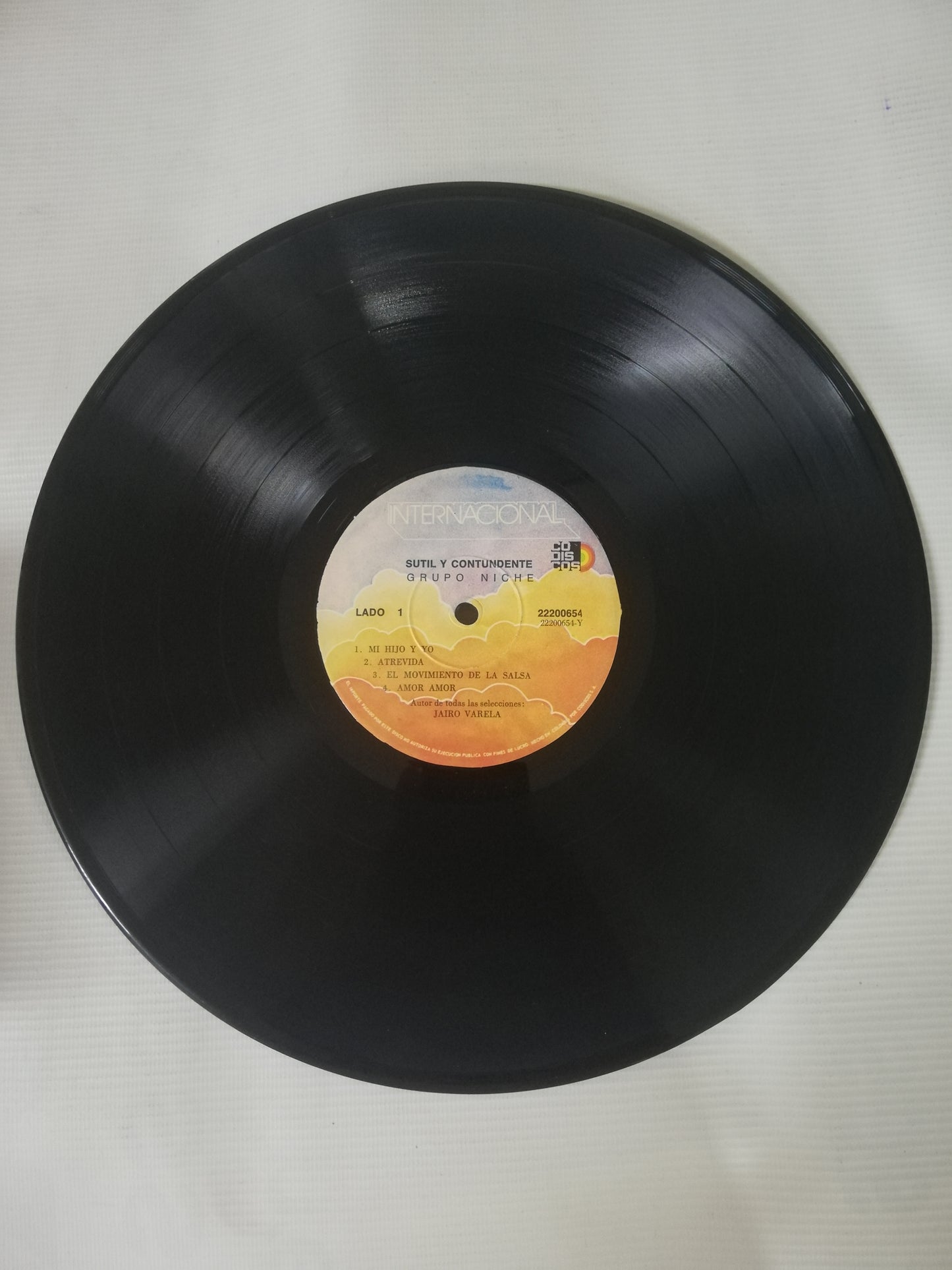 LP GRUPO NICHE - SUTIL Y CONTUNDENTE