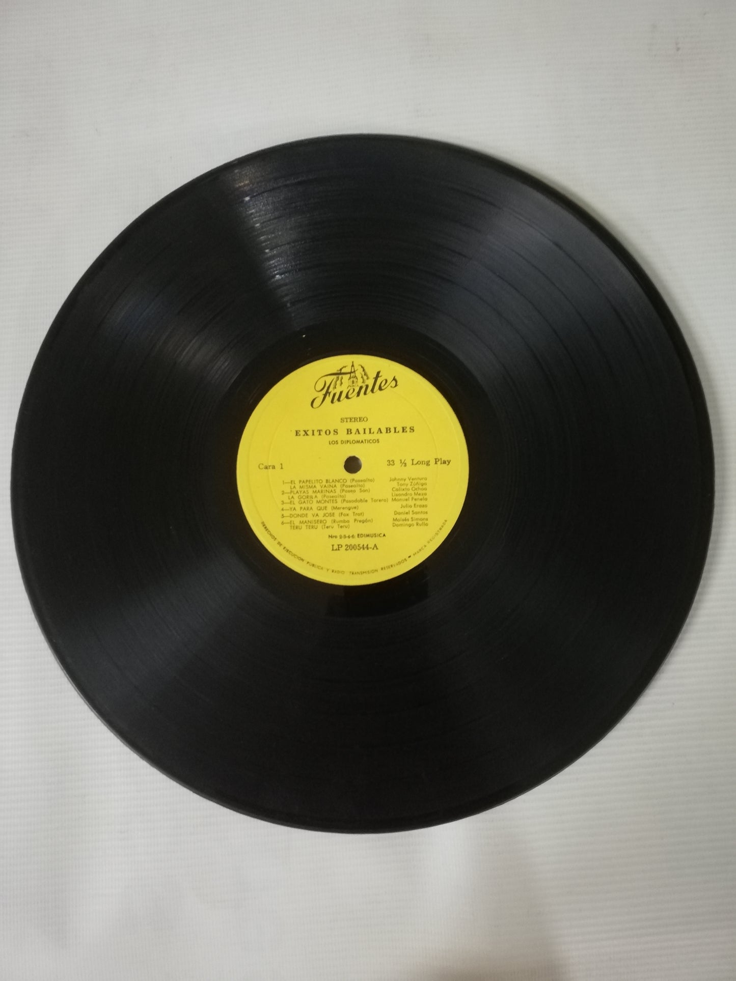 LP LOS DIPLOMÁTICOS - EXITOS BAILABLES