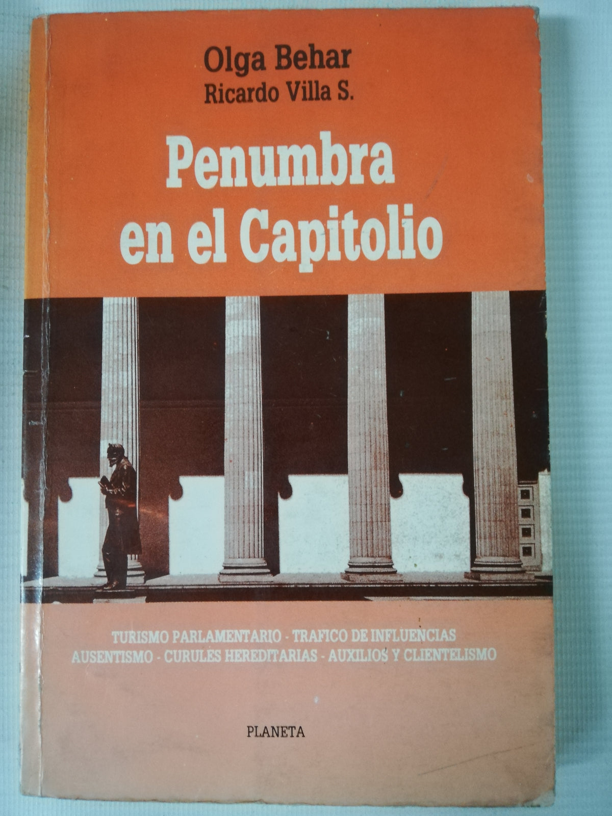 PENUMBRA EN EL CAPITOLIO - OLGA BEHAR / RICARDO  VILLA S.