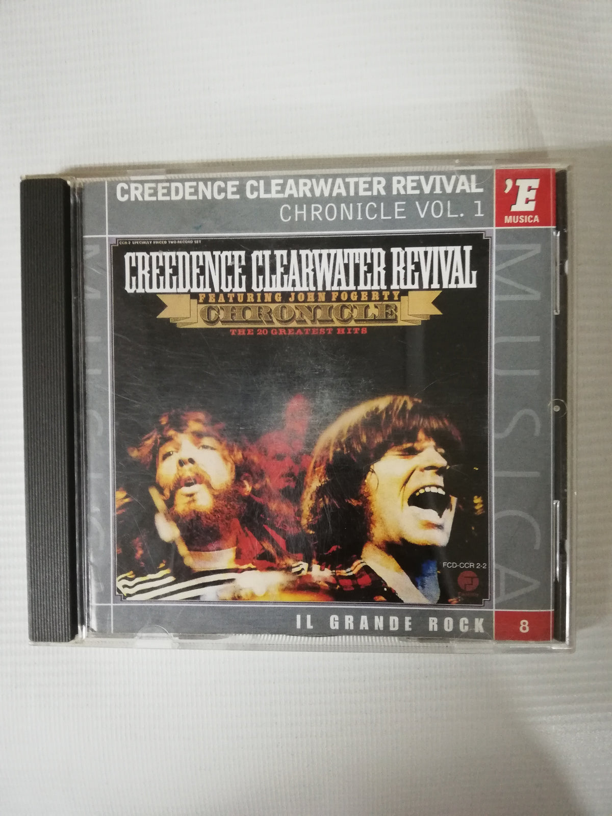 CD CREDENCE CLEARWATER REVIVAL - CHRONICLES VOL. 1