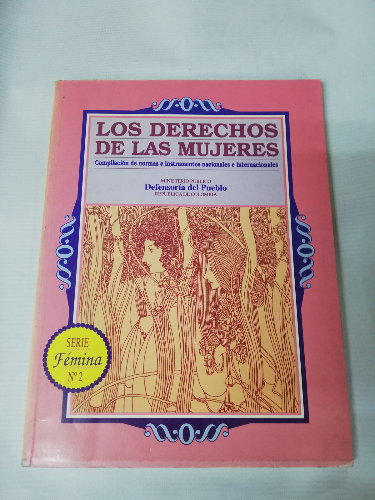 LOS DERECHOS DE LAS MUJERES -  DEFENSORIA DEL PUEBLO
