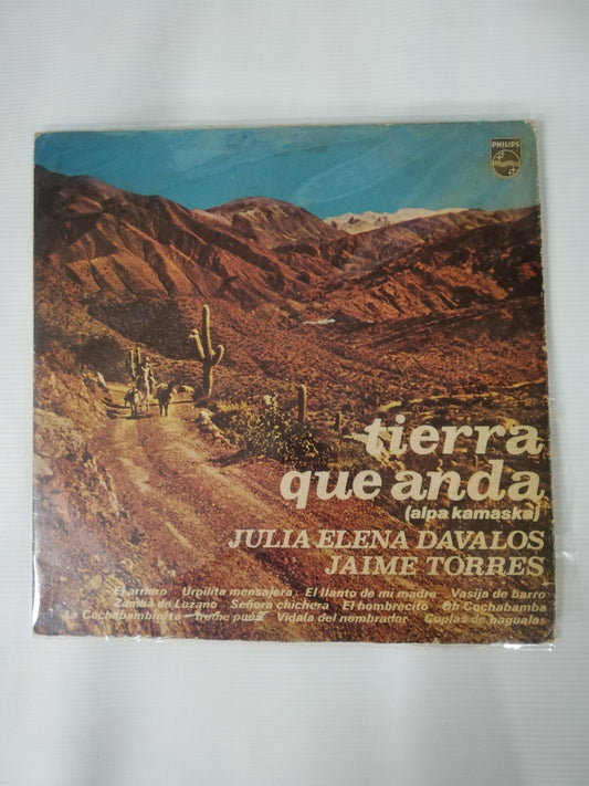 LP JULIA ELENA DAVALOS Y JAIME TORRES - TIERRA QUE ANDA