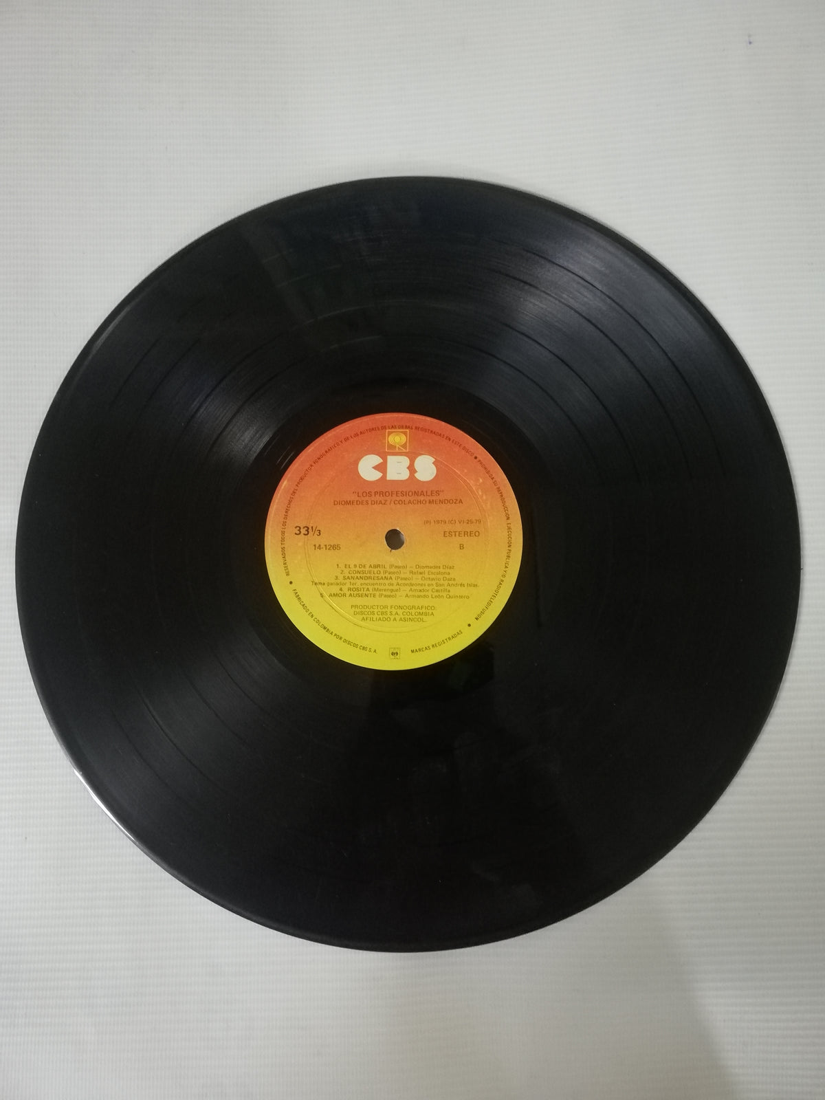 LP DIOMEDES DIAZ & COLACHO MENDOZA - LOS PROFESIONALES