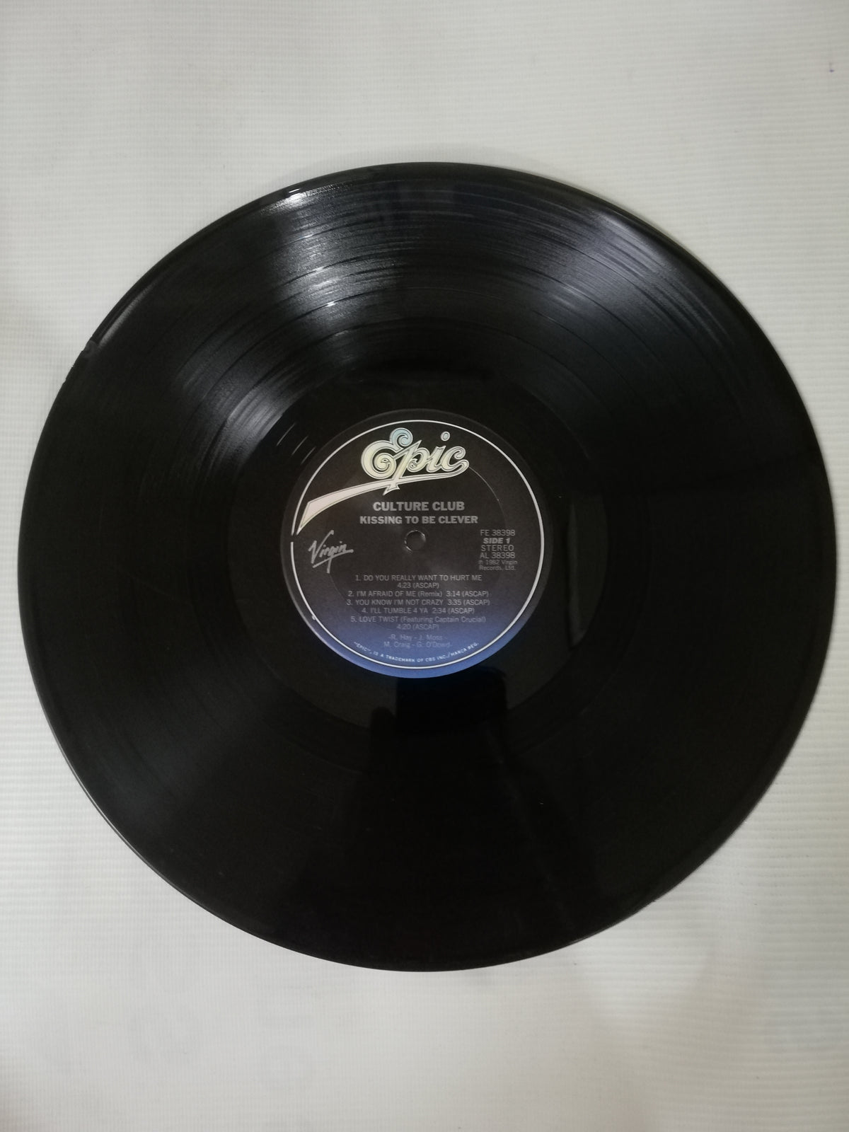 LP CULTURE CLUB - KISSING TO BE CLEVER